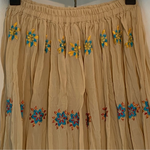 Embroidered Boho Crinkle Maxi Skirt - Picture 5 of 7